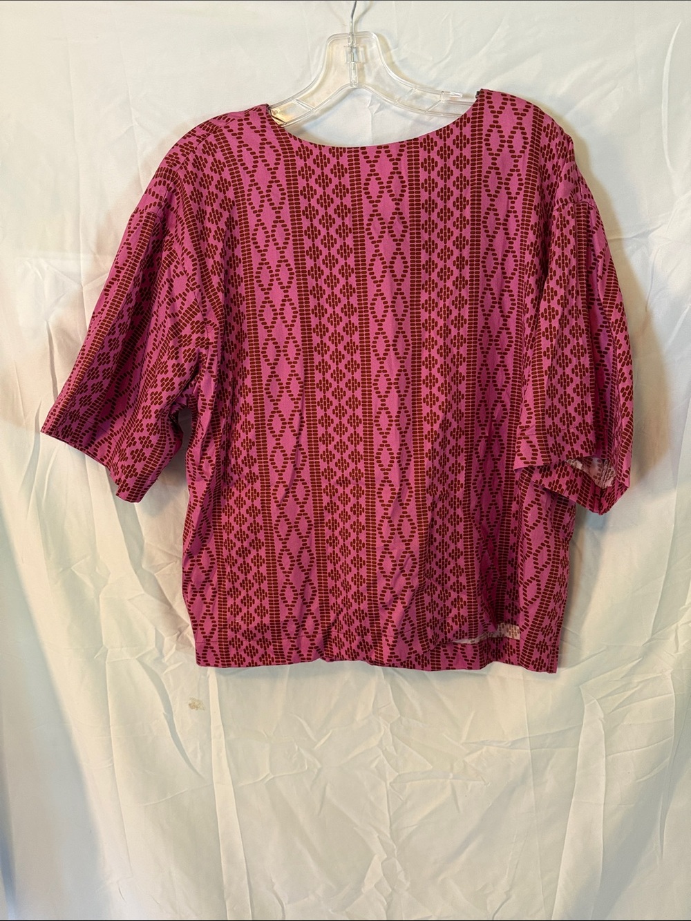 Women's Pink Patterned Short-Sleeve cotton Top- back self buttons